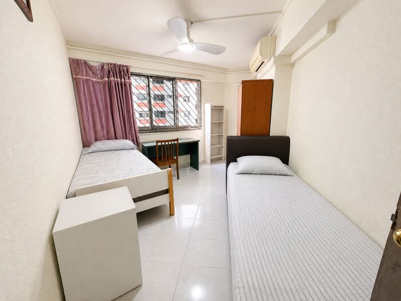 419 Hougang Avenue 8, 419 Hougang Avenue 8, Hougang / Punggol / Sengkang, 3 Bedrooms, 1,162 sqft, HDB Flat For Sale, by Rachel Tan, 500243257 - Bedroom - PropertyGuru.com.sg