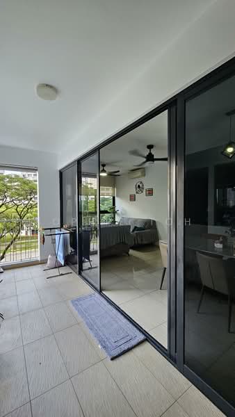 Lush Acres, Sengkang West Way/Fernvale, 3 Bedrooms, 1,055 sqft, Condominium For Sale, by Sophie Toh, 500243260 - Living Room - PropertyGuru.com.sg