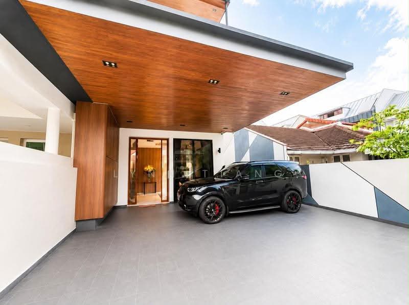 ★ GIANT ★ Serangoon Gardens Move-in Ready Semi-Detached | Minutes to MRT, Kingswear Avenue, Tavistock Avenue, Kensington Park Road, Hougang / Punggol / Sengkang, 5 Bedrooms, 5,500 sqft, Semi-Detached House For Sale, by Lynn Tiang, 500243261 - Exterior - PropertyGuru.com.sg