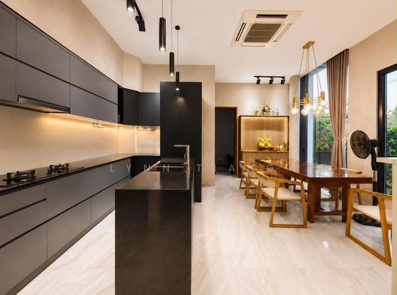 ★ GIANT ★ Serangoon Gardens Move-in Ready Semi-Detached | Minutes to MRT, Kingswear Avenue, Tavistock Avenue, Kensington Park Road, Hougang / Punggol / Sengkang, 5 Bedrooms, 5,500 sqft, Semi-Detached House For Sale, by Lynn Tiang, 500243261 - Kitchen - PropertyGuru.com.sg