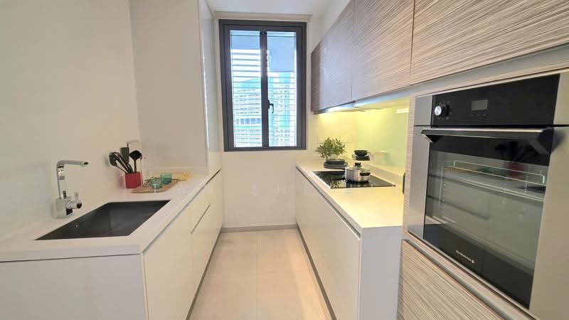 Concourse Skyline, 300 Beach Road, Beach Road / Bugis / Rochor, 2 Bedrooms, 1,163 sqft, Condominium For Sale, by Tan Shi Jie, 500243266 - Kitchen - PropertyGuru.com.sg