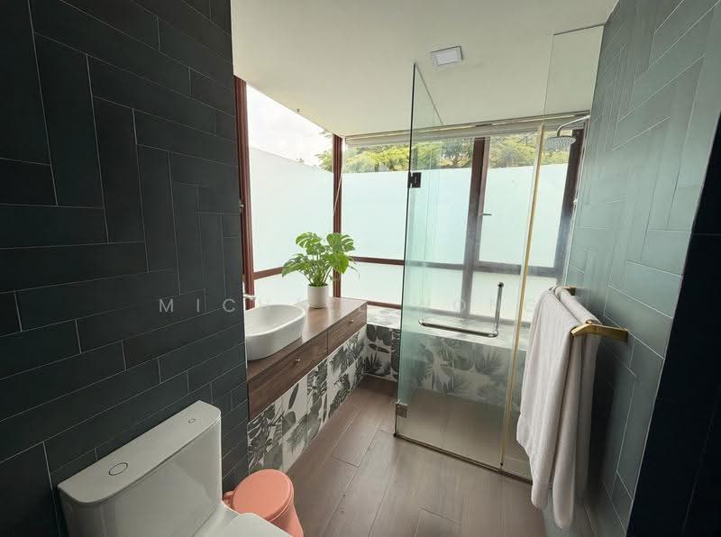 Park Natura, 35 Bukit Batok East Avenue 6, 3 Bedrooms, 1,442 sqft, Condominium For Sale, by Michael Wong, 500243274 - Bathroom - PropertyGuru.com.sg