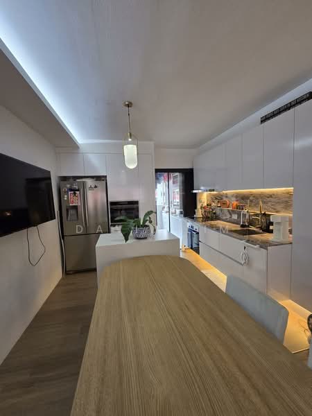 187 Bukit Batok West Avenue 6, 187 Bukit Batok West Avenue 6, Dairy Farm / Bukit Panjang / Choa Chu Kang, 3 Bedrooms, 1,206 sqft, HDB Flat For Sale, by David Lim, 500243286 - Kitchen - PropertyGuru.com.sg