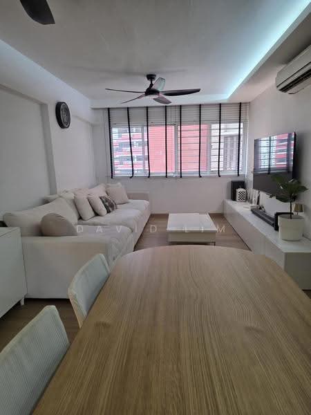 187 Bukit Batok West Avenue 6, 187 Bukit Batok West Avenue 6, Dairy Farm / Bukit Panjang / Choa Chu Kang, 3 Bedrooms, 1,206 sqft, HDB Flat For Sale, by David Lim, 500243286 - Living Room - PropertyGuru.com.sg