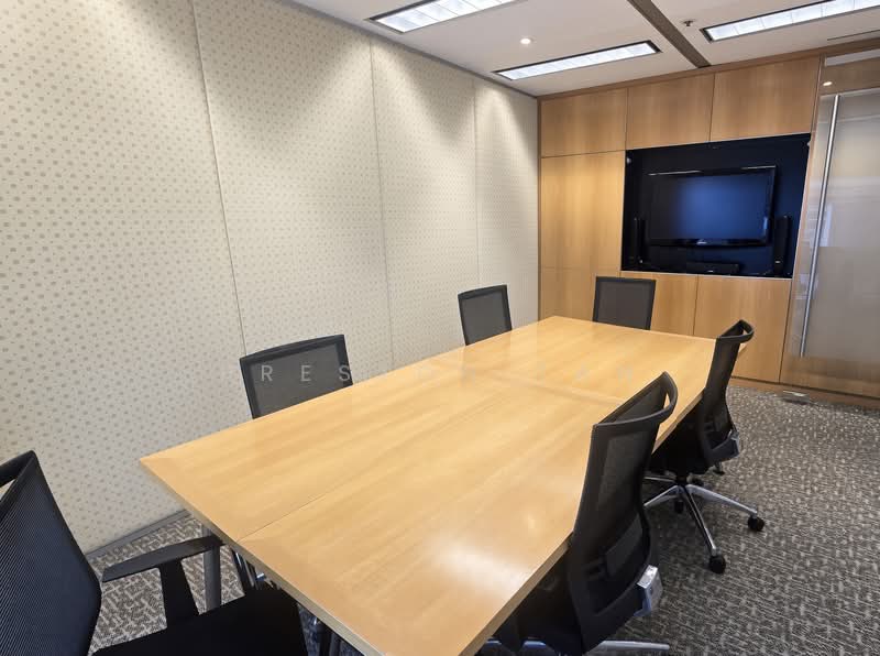 Gateway West, 150 Beach Road, 2,043 sqft, Office For Rent, by Preston Tan, 500243287 - Interior - CommercialGuru.com.sg