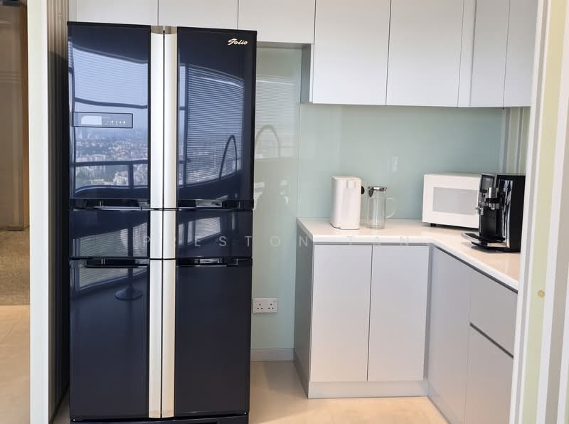 Gateway West, 150 Beach Road, 2,043 sqft, Office For Rent, by Preston Tan, 500243287 - Kitchen - CommercialGuru.com.sg