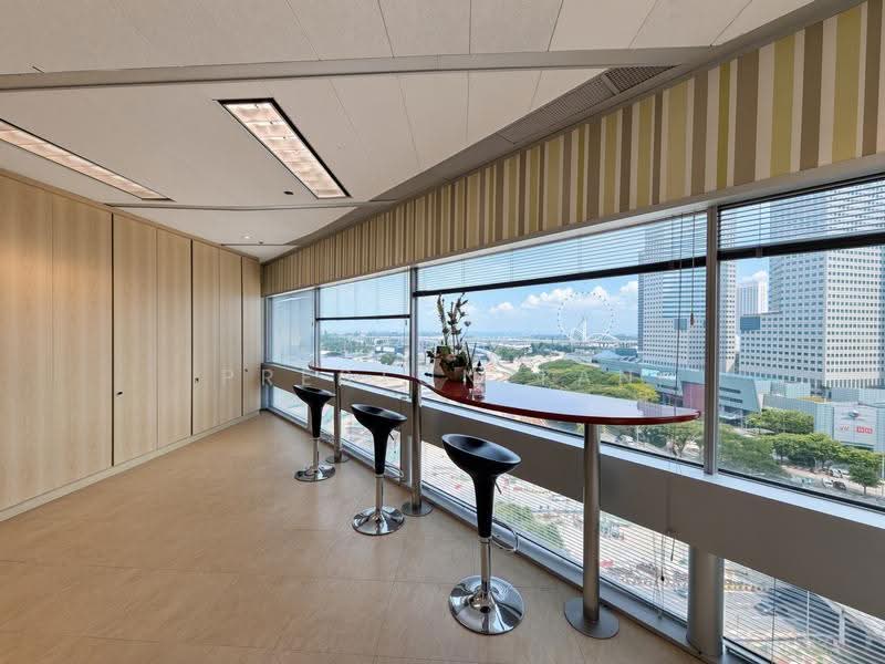 Gateway West, 150 Beach Road, Beach Road / Bugis / Rochor, 2,043 sqft, Office For Rent, by Preston Tan, 500243287 - View - CommercialGuru.com.sg