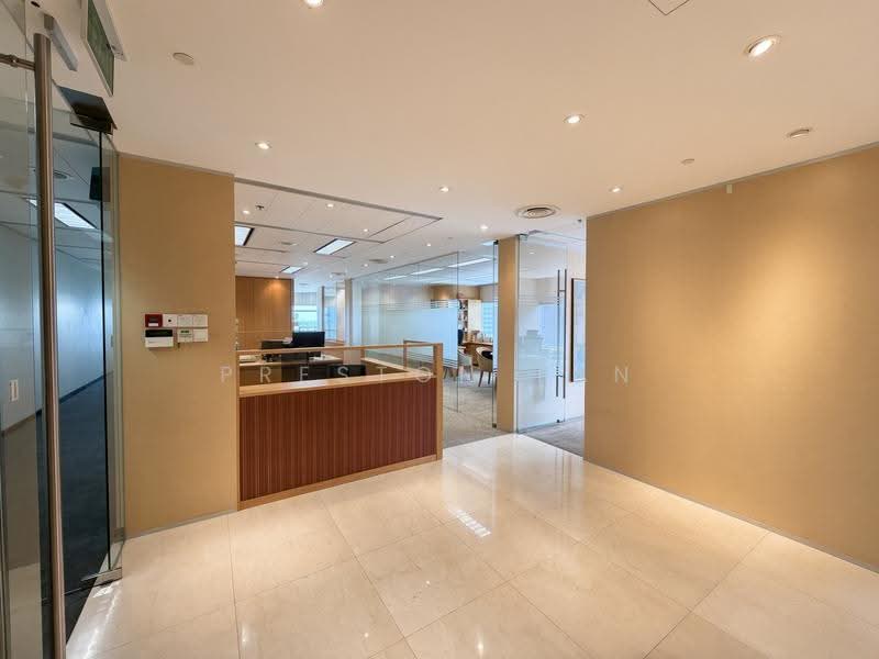 Gateway West, 150 Beach Road, Beach Road / Bugis / Rochor, 2,043 sqft, Office For Rent, by Preston Tan, 500243287 - Interior - CommercialGuru.com.sg