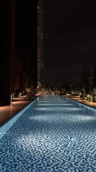 Pullman Residences, 18 Dunearn Road, 1 Bedroom, 463 sqft, Condominium For Sale, by Ronald Lee, 500243301 - Pool Area - PropertyGuru.com.sg
