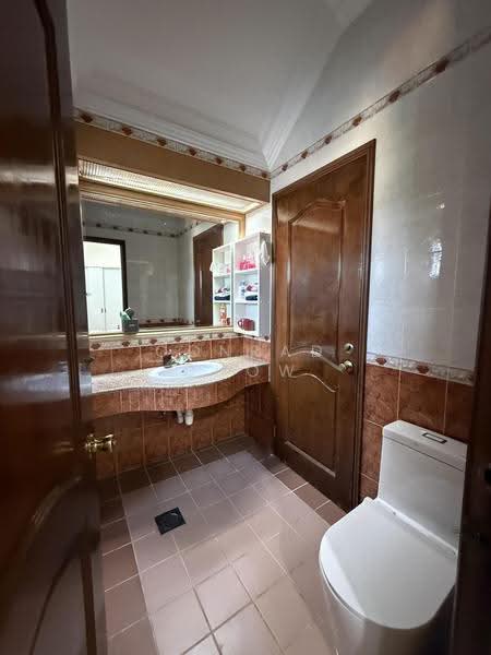 Terang Bulan, , Room Rental, 250 sqft, Semi-Detached House For Rent, by Conrad Chow, 500243303 - Bathroom - PropertyGuru.com.sg