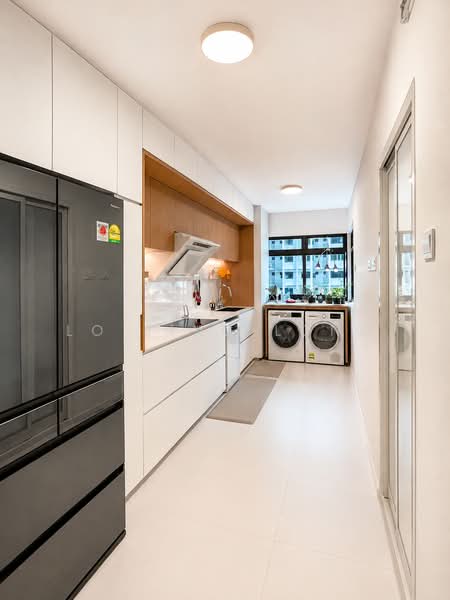 143 Lorong 2 Toa Payoh, 143 Lorong 2 Toa Payoh, Balestier / Toa Payoh, 3 Bedrooms, 969 sqft, HDB Flat For Sale, by Lo Jing Long, 500243304 - Kitchen - PropertyGuru.com.sg
