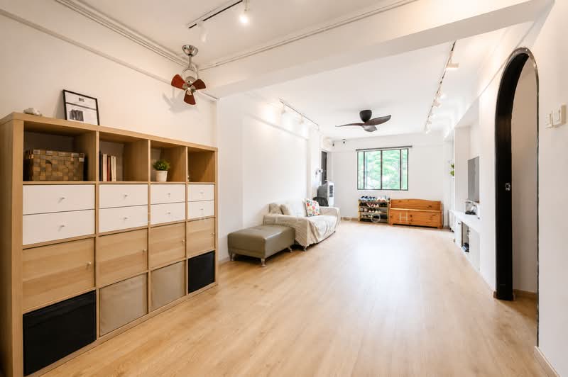 40 Chai Chee Avenue, 40 Chai Chee Avenue, 3 Bedrooms, 786 sqft, HDB Flat For Sale, by Charlie Goh, 500243305 - Living Room - PropertyGuru.com.sg