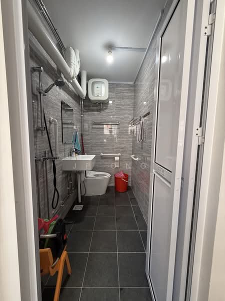 27 Balam Road, 27 Balam Road, Room Rental, 100 sqft, HDB Flat For Rent, by JP Ong, 500243328 - Bathroom - PropertyGuru.com.sg