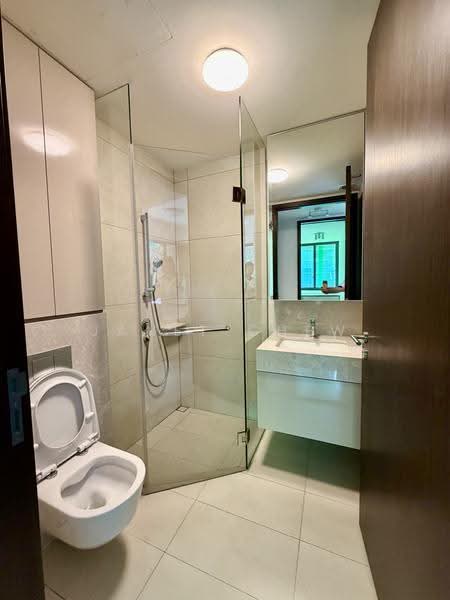Forett at Bukit Timah, , 2 Bedrooms, 721 sqft, Condominium For Rent, by Janet Chew, 500243337 - Bathroom - PropertyGuru.com.sg