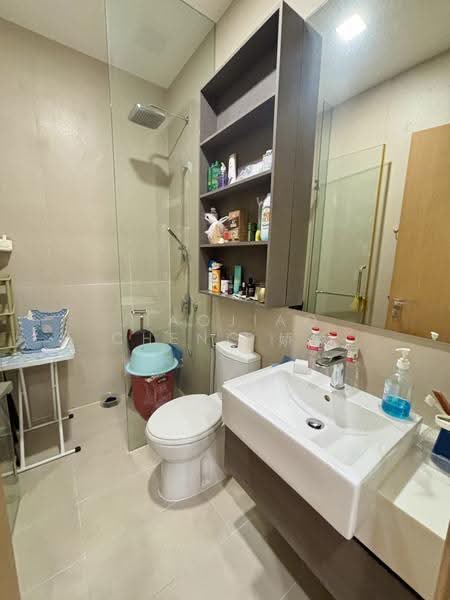Midtown Residences, 1189 Upper Serangoon Road, 2 Bedrooms, 700 sqft, Condominium For Sale, by Jiaojiao Cheng 娇娇, 500243339 - Bathroom - PropertyGuru.com.sg