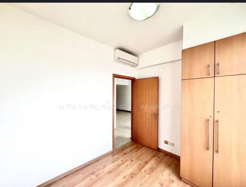 Summerhill, 50 Hume Avenue, Room Rental, 150 sqft, Condominium For Rent, by Dennis Mah, 500243363 - Bedroom - PropertyGuru.com.sg