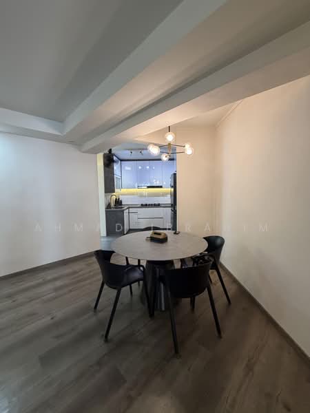 725 Tampines Street 71, 725 Tampines Street 71, 3 Bedrooms, 1,119 sqft, HDB Flat For Sale, by Ahmad Ibrahim, 500243368 - Dining Room - PropertyGuru.com.sg