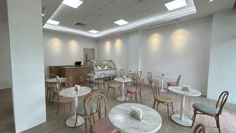 NEWest, 1 West Coast Drive, Buona Vista / West Coast / Clementi New Town, 687 sqft, Mall Shop For Sale, by Jessica Soo, 500243369 - Interior - CommercialGuru.com.sg