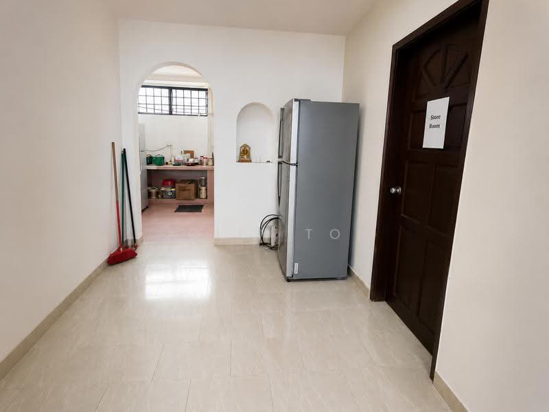 D19 C.H.E.A.P Semi D 1km Rosyth Nanyang Park, Jalan Limbok, Hougang / Punggol / Sengkang, 4 Bedrooms, 2,300 sqft, Semi-Detached House For Sale, by Jolin Toh, 500243376 - Kitchen - PropertyGuru.com.sg