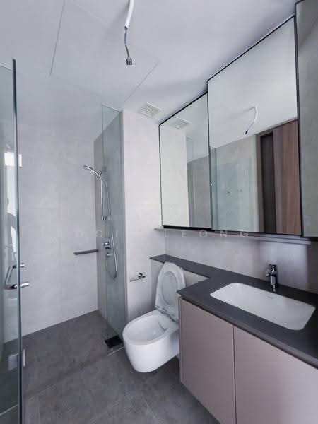 Norwood Grand, , 2 Bedrooms, 624 sqft, Condominium For Rent, by Eddie Leong, 500243377 - Bathroom - PropertyGuru.com.sg