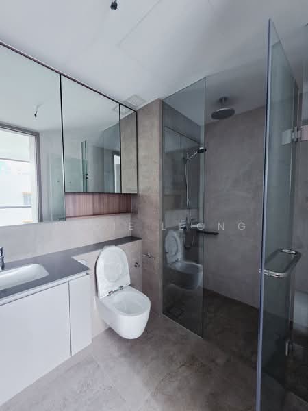 Norwood Grand, , 2 Bedrooms, 624 sqft, Condominium For Rent, by Eddie Leong, 500243377 - Bathroom - PropertyGuru.com.sg