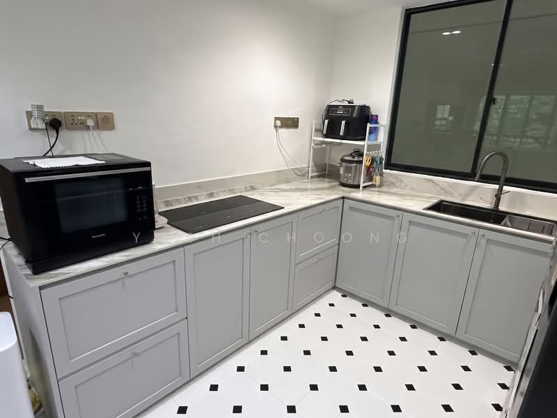 Pinevale, 12 Tampines Street 73, Pasir Ris / Tampines, 3 Bedrooms, 1,389 sqft, Condominium For Sale, by Yosh Choong, 500243385 - Kitchen - PropertyGuru.com.sg