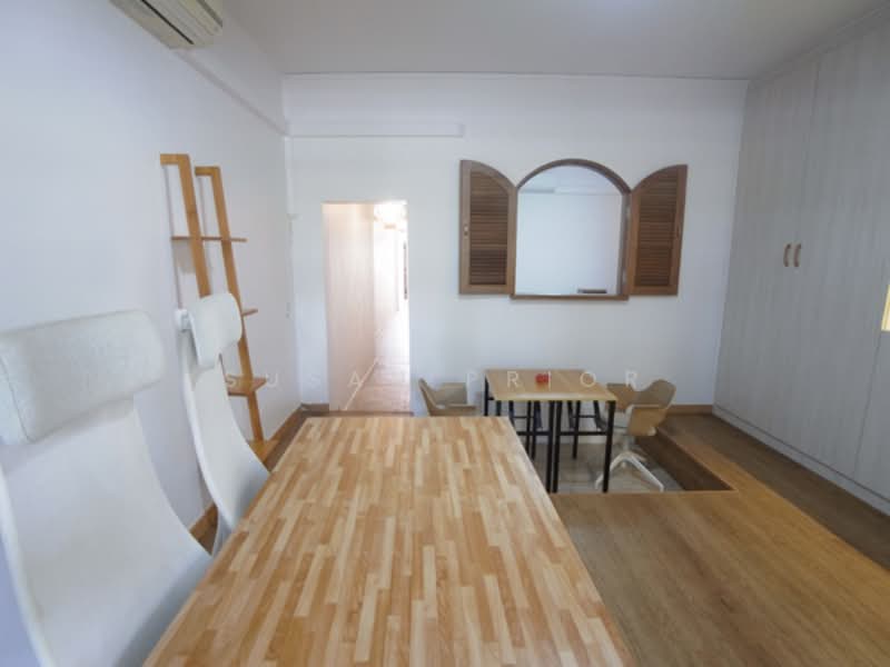 TIONG BAHRU MRT 2 BED, Tiong Bahru Walkup Apartment, 2 Bedrooms, 900 sqft, Walk-up Apartment For Rent, by Susan Prior, 500243386 - Interior - PropertyGuru.com.sg