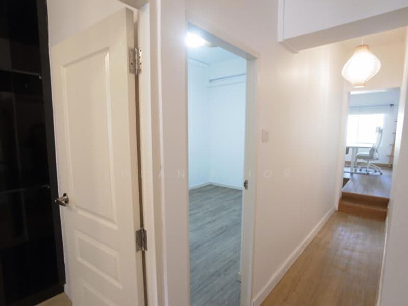 TIONG BAHRU MRT 2 BED, Tiong Bahru Walkup Apartment, 2 Bedrooms, 900 sqft, Walk-up Apartment For Rent, by Susan Prior, 500243386 - Interior - PropertyGuru.com.sg