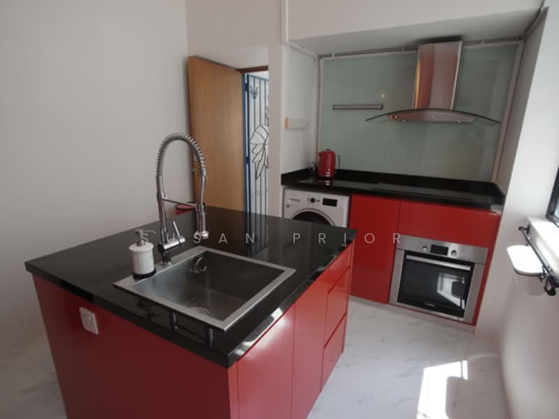 TIONG BAHRU MRT 2 BED, Tiong Bahru Walkup Apartment, 2 Bedrooms, 900 sqft, Walk-up Apartment For Rent, by Susan Prior, 500243386 - Kitchen - PropertyGuru.com.sg