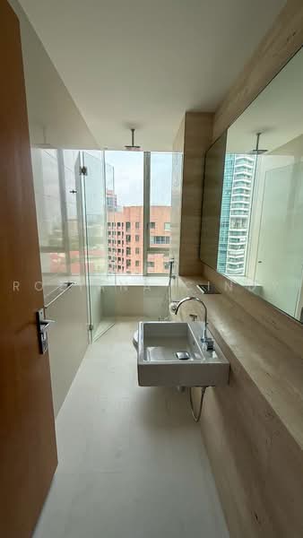 Ardmore II, 2 Ardmore Park, Tanglin / Holland / Bukit Timah, 4 Bedrooms, 2,024 sqft, Condominium For Rent, by Roziana Cindy, 500243398 - Bathroom 3 - PropertyGuru.com.sg