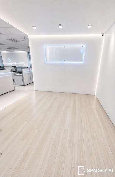 Henderson Building, 221 Henderson Road, Alexandra / Commonwealth, 2,454 sqft, Light Industrial (B1) For Sale, by JIMMY GIAM, 500243409 - Interior - CommercialGuru.com.sg