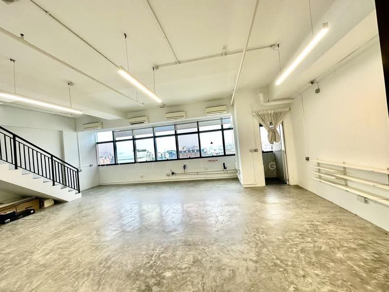 Novelty BizCentre, 18 Howard Road, 1,656 sqft, Light Industrial (B1) For Rent, by Desiree Ang, 500243415 - CommercialGuru.com.sg