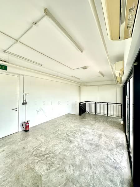 Novelty BizCentre, 18 Howard Road, 1,656 sqft, Light Industrial (B1) For Rent, by Desiree Ang, 500243415 - CommercialGuru.com.sg