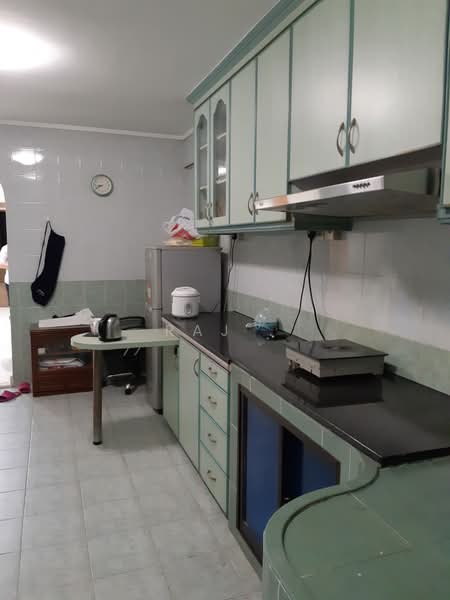 132 Bedok North Street 2, 132 Bedok North Street 2, 2 Bedrooms, 735 sqft, HDB Flat For Rent, by Raj ., 500243422 - Kitchen - PropertyGuru.com.sg