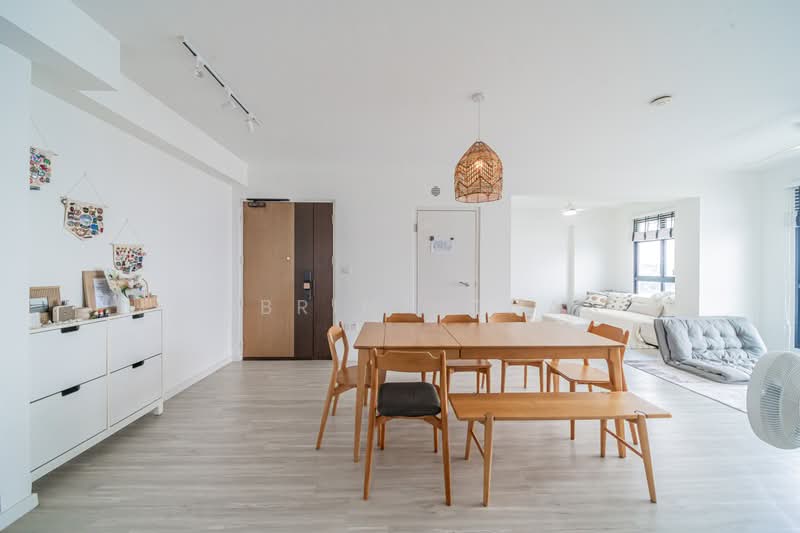 415D Northshore Drive, 415D Northshore Drive, 3 Bedrooms, 1,011 sqft, HDB Flat For Sale, by Sabrina Chai, 500243430 - Dining Room - PropertyGuru.com.sg