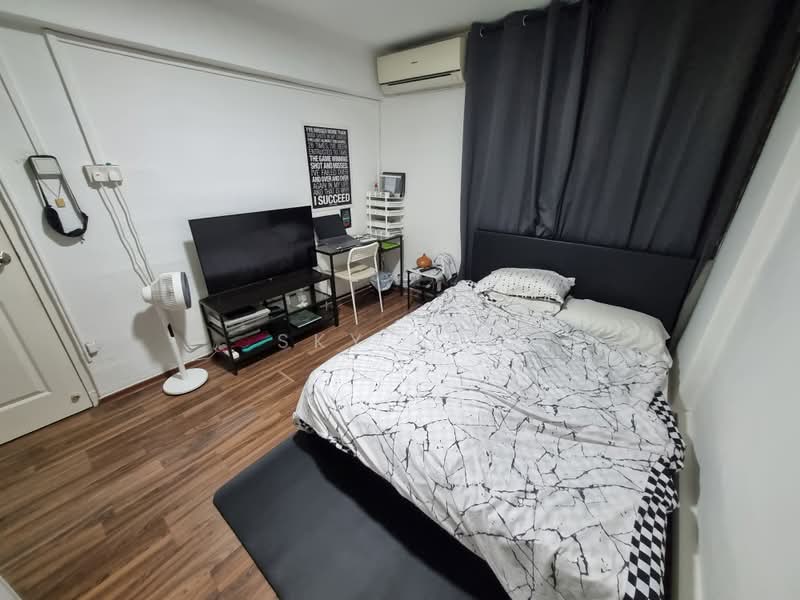 1 Marsiling Drive, 1 Marsiling Drive, 2 Bedrooms, 700 sqft, HDB Flat For Rent, by Sky Sek, 500243433 - Bedroom - PropertyGuru.com.sg