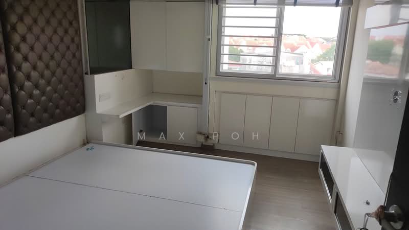 3 Queen's Road, 3 Queen's Road, Room Rental, 10 sqft, HDB Flat For Rent, by Max Poh, 500243436 - Bedroom - PropertyGuru.com.sg