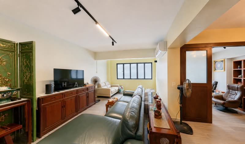 940 Hougang Street 92, 940 Hougang Street 92, 3 Bedrooms, 1,518 sqft, HDB Flat For Sale, by Shafik Yusope, 500243453 - Living Room - PropertyGuru.com.sg