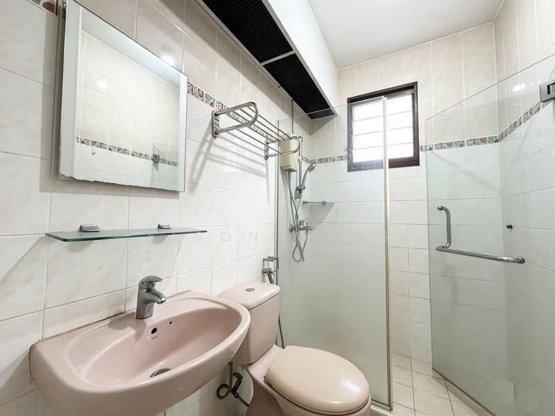 108C Mcnair Road, 108C Mcnair Road, 3 Bedrooms, 926 sqft, HDB Flat For Sale, by Elson Wang, 500243457 - Bathroom - PropertyGuru.com.sg