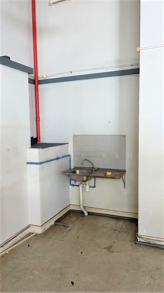 Pantech Business Hub, 194 Pandan Loop, 1,367 sqft, Factory / Workshop (B2) For Rent, by Celine Kam, 500243471 - CommercialGuru.com.sg