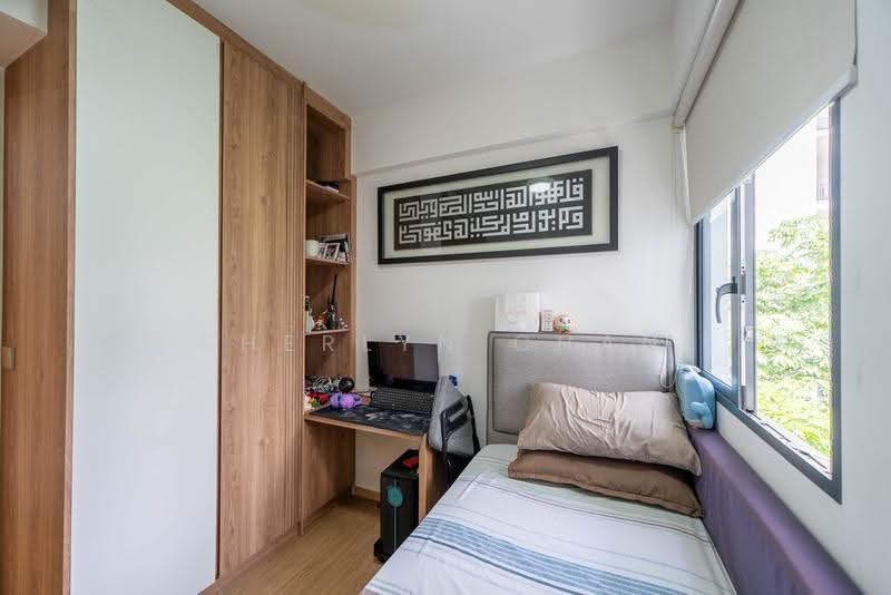 Hedges Park Condominium, 73 Flora Drive, 3 Bedrooms, 1,076 sqft, Condominium For Sale, by Sherlyn Chan, 500243487 - Common Bedroom - PropertyGuru.com.sg