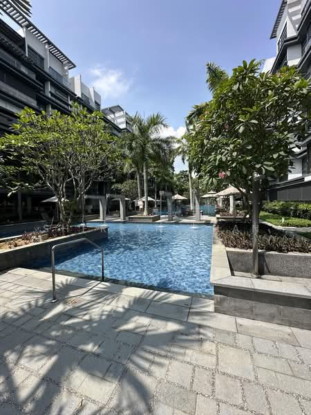 Hedges Park Condominium, 73 Flora Drive, 3 Bedrooms, 1,076 sqft, Condominium For Sale, by Sherlyn Chan, 500243487 - Pool - PropertyGuru.com.sg