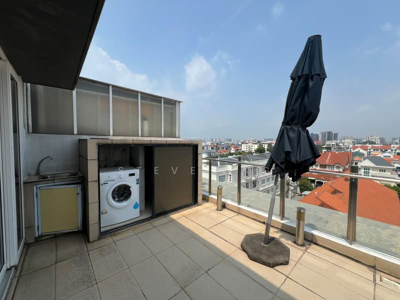Palmera East, 29 Lorong Melayu, 2 Bedrooms, 1,184 sqft, Apartment For Rent, by Steve Ong, 500243488 - Balcony - PropertyGuru.com.sg