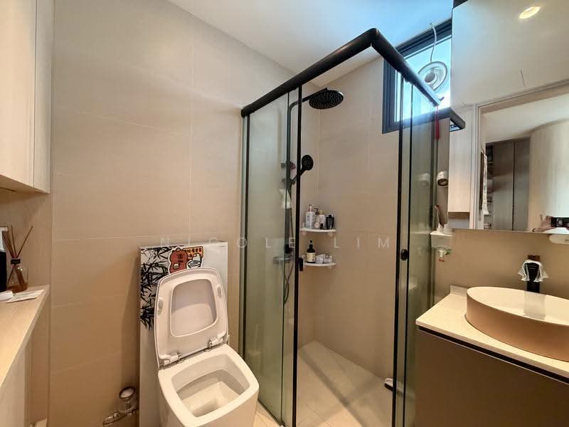 Watertown, 69 Punggol Central, 1 Bedroom, 603 sqft, Condominium For Sale, by Nicole Lim, 500243491 - Bathroom - PropertyGuru.com.sg