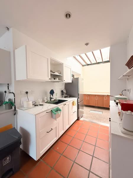 Spacious Room with Ensuite Bathroom and Skylight in Novena Bungalow, , 1 Bedroom, 200 sqft, Bungalow House For Rent, by Winnie Choo, 500243507 - Kitchen - PropertyGuru.com.sg