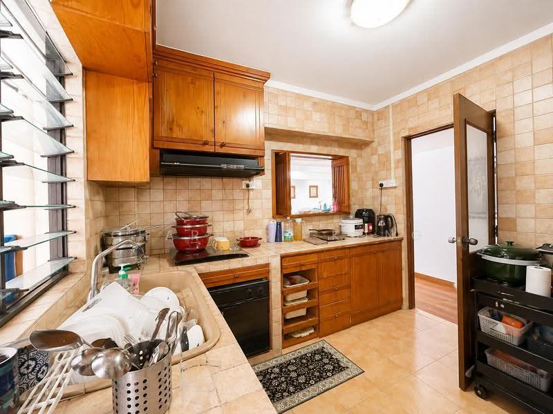 317 Sembawang Vista, 317 Sembawang Vista, 3 Bedrooms, 1,313 sqft, HDB Flat For Sale, by Charissa Kong, 500243513 - Kitchen - PropertyGuru.com.sg