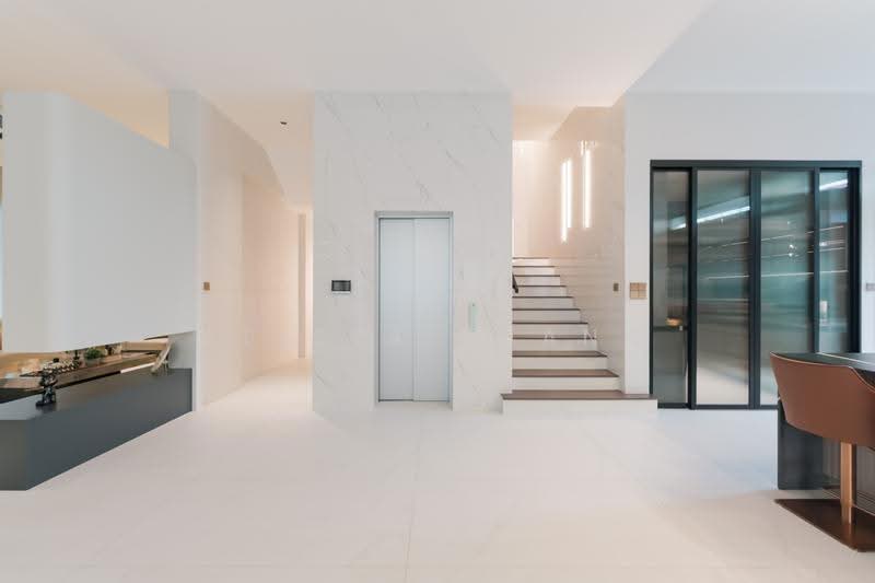 Yio Chu Kang Road, Seletar / Yio Chu Kang, 7 Bedrooms, 8,876 sqft, Semi-Detached House For Sale, by Stella Zhang, 500243522 - Level 1 - Lift - PropertyGuru.com.sg