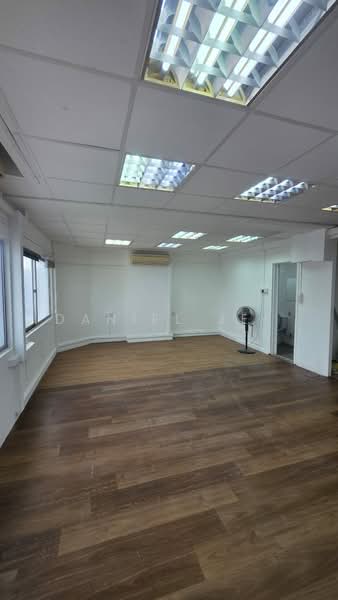 Textile Centre, 200 Jalan Sultan, Beach Road / Bugis / Rochor, 883 sqft, Office For Rent, by Daniel Jee, 500243542 - Interior - CommercialGuru.com.sg