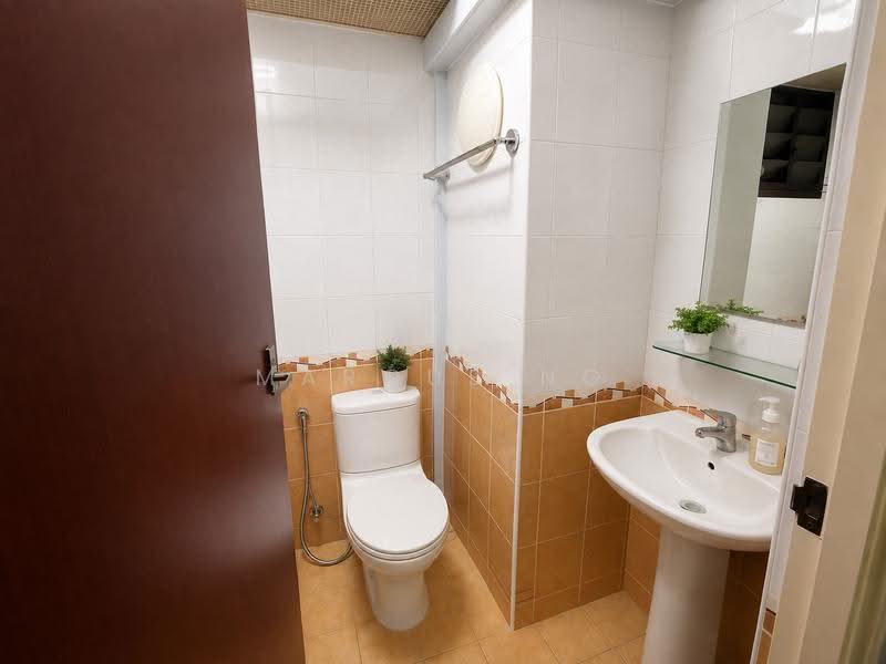 436A Fernvale Road, 436A Fernvale Road, 2 Bedrooms, 753 sqft, HDB Flat For Sale, by Marcus Ng, 500243545 - Bathroom - PropertyGuru.com.sg
