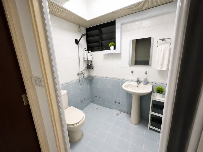 436A Fernvale Road, 436A Fernvale Road, 2 Bedrooms, 753 sqft, HDB Flat For Sale, by Marcus Ng, 500243545 - Bathroom - PropertyGuru.com.sg